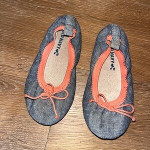 Old Navy Gray Flats with coral Trim